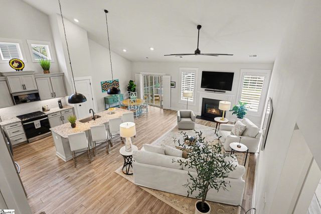 605 Sunwater Drive, Duncan, SC 29334