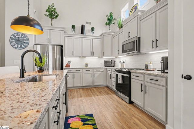 605 Sunwater Drive, Duncan, SC 29334