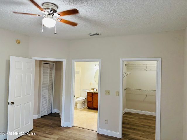 10000 GATE Parkway N 1912, Jacksonville, FL 32246
