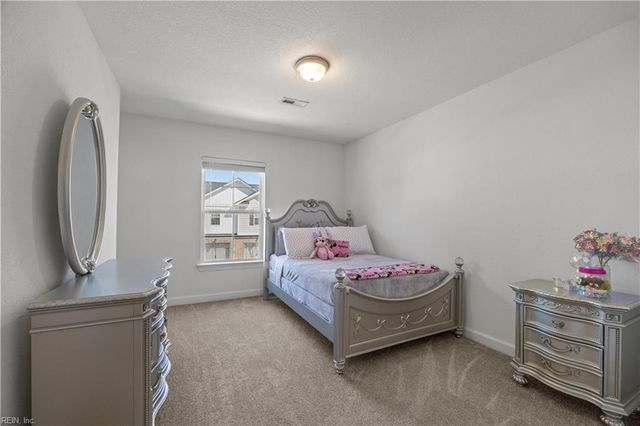 2418 Fieldsway DR, Chesapeake, VA 23320
