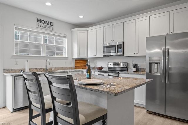 2418 Fieldsway DR, Chesapeake, VA 23320