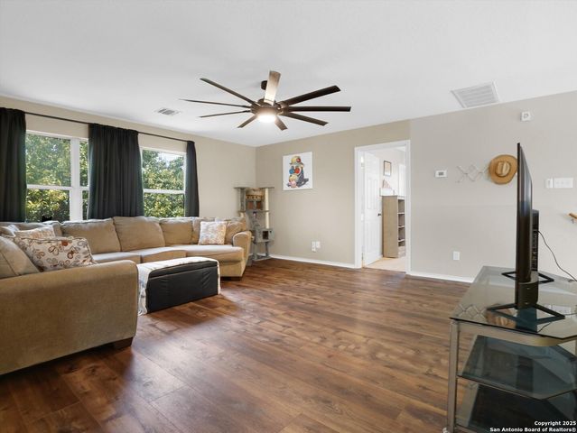 1775 jasons north, New Braunfels, TX 78130