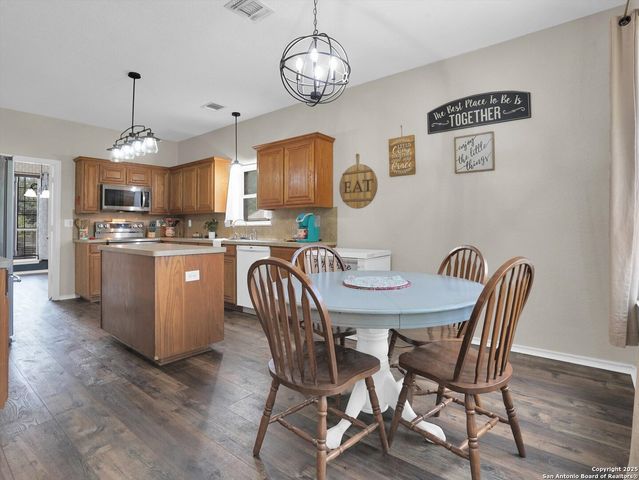 1775 jasons north, New Braunfels, TX 78130