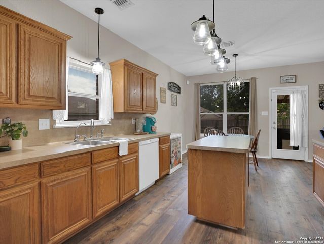 1775 jasons north, New Braunfels, TX 78130