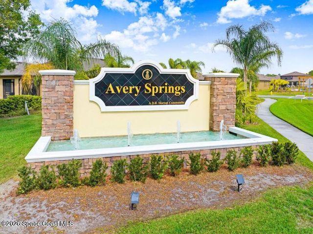 1581 Mineral Loop Drive NW, Palm Bay, FL 32907