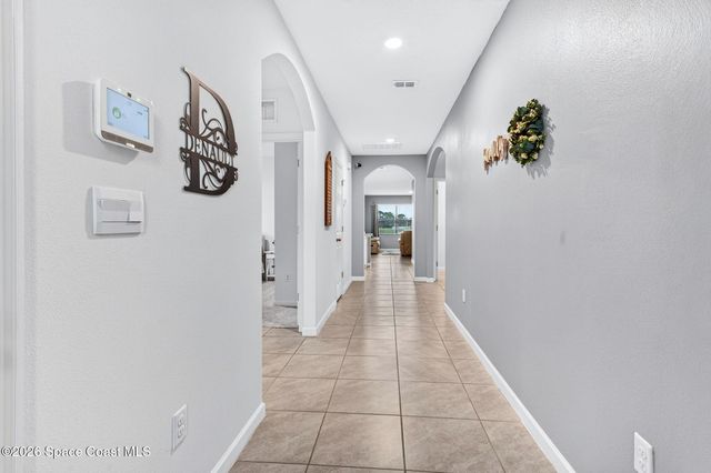1581 Mineral Loop Drive NW, Palm Bay, FL 32907
