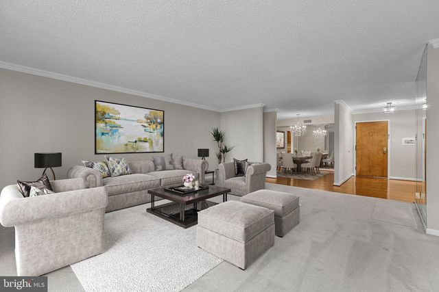 1101 S ARLINGTON RIDGE RD #214, Arlington, VA 22202