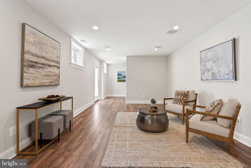8013 MAPLE RIDGE RD, Bethesda, MD 20814