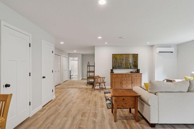 959 239th Avenue NW, Saint Francis, MN 55070