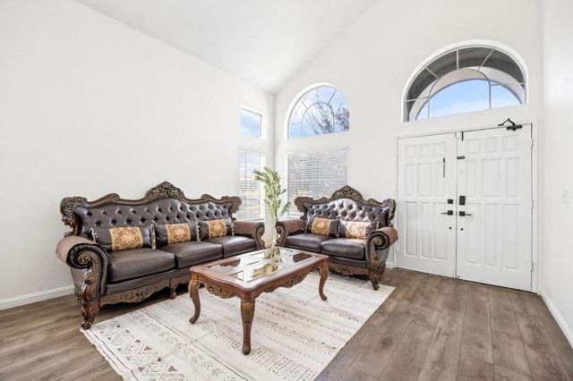 4713 Country Hills Drive, Antioch, CA 94531