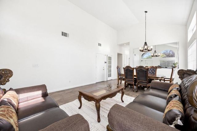 4713 Country Hills Drive, Antioch, CA 94531