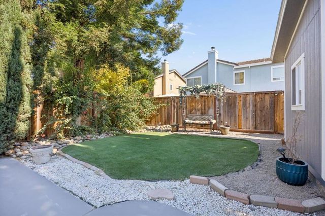 4713 Country Hills Drive, Antioch, CA 94531
