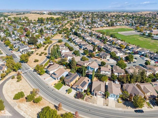 4713 Country Hills Drive, Antioch, CA 94531