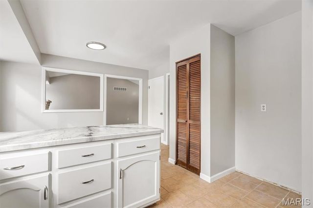 14741 Mondoubleau Lane, Florissant, MO 63034