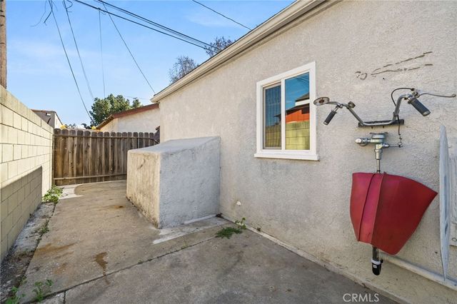 5500 California, Long Beach, CA 90805