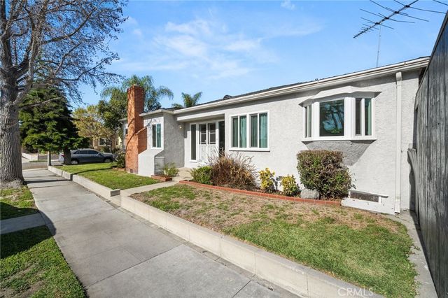 5500 California, Long Beach, CA 90805