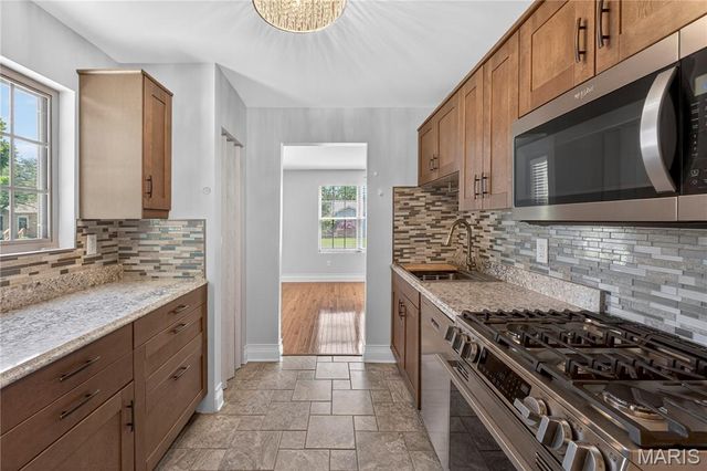 115 Rainbow Drive, Collinsville, IL 62234