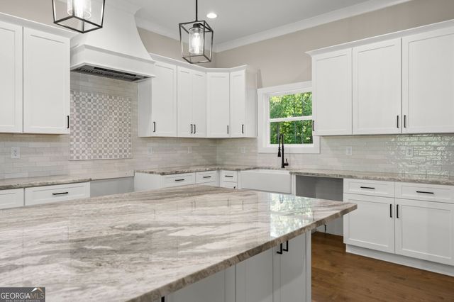 329 Twisting Ridge Trail, Demorest, GA 30535