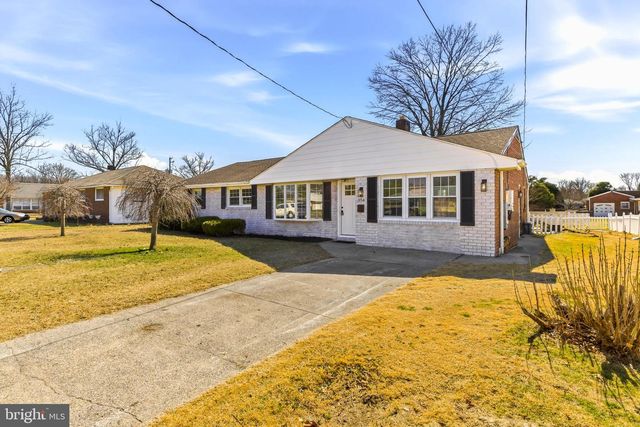 354 MEMORIAL AVE, Gibbstown, NJ 08027