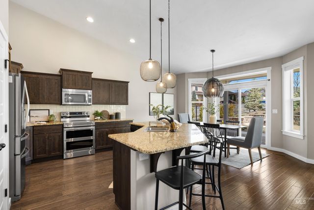 5898 W Galloway St, Boise, ID 83714