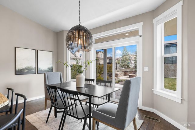 5898 W Galloway St, Boise, ID 83714