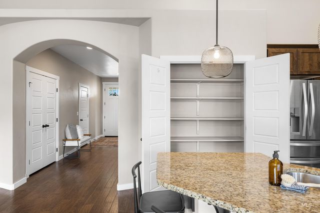 5898 W Galloway St, Boise, ID 83714