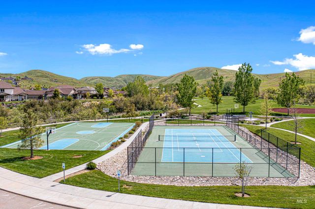 5898 W Galloway St, Boise, ID 83714