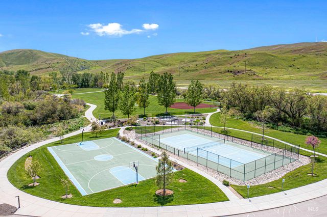 5898 W Galloway St, Boise, ID 83714