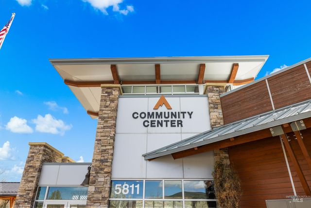 5898 W Galloway St, Boise, ID 83714