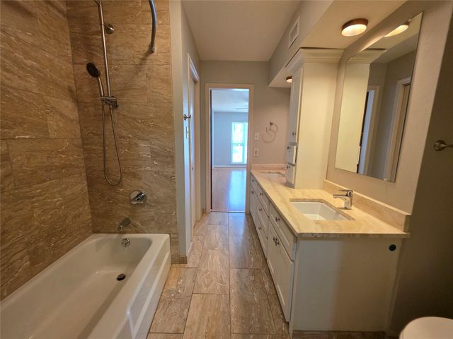 4519 Kingston Harbor Drive, Seabrook, TX 77586