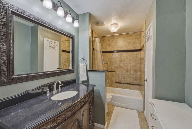 10203 Crestview Drive, Tyler, TX 75707