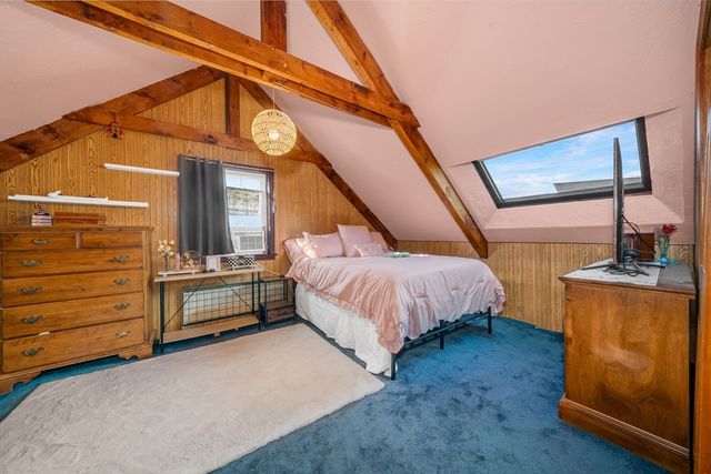 2 Durkin Rd, Salem, MA 01970