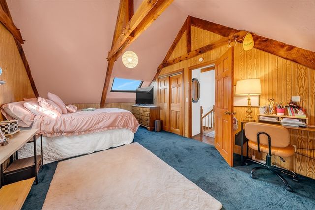 2 Durkin Rd, Salem, MA 01970
