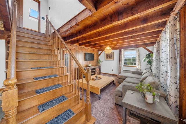 2 Durkin Rd, Salem, MA 01970