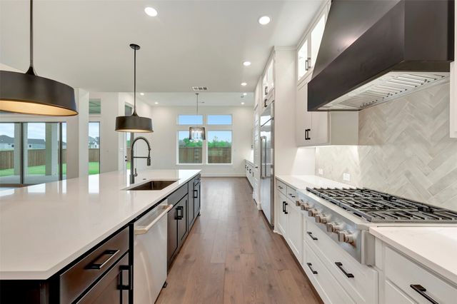 2324 Northshore Trail, Lakewood Village, TX 75068