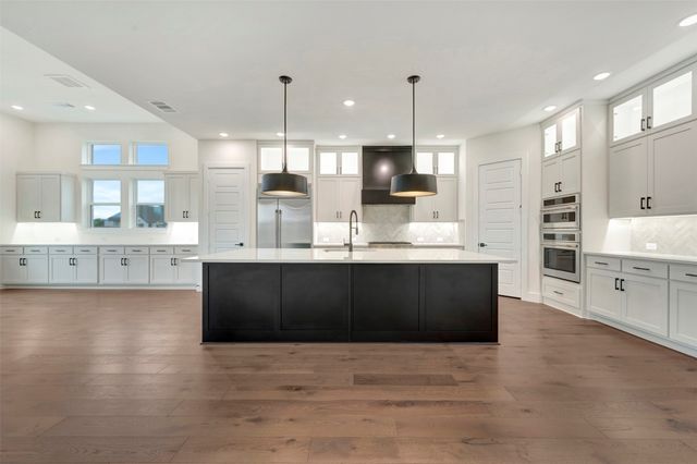 2324 Northshore Trail, Lakewood Village, TX 75068
