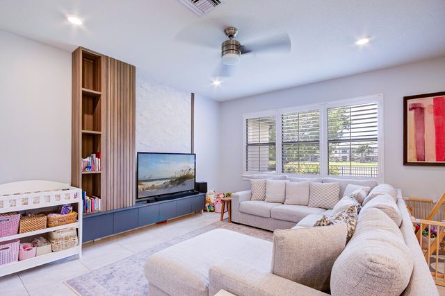 8327 Rearing Lane, Lake Worth, FL 33467