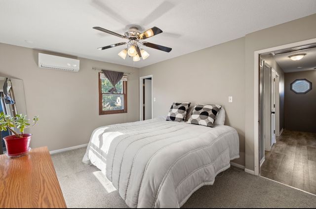 4004 80th Street, Urbandale, IA 50322