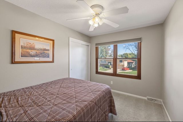 4004 80th Street, Urbandale, IA 50322