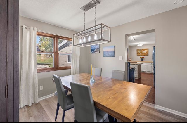 4004 80th Street, Urbandale, IA 50322