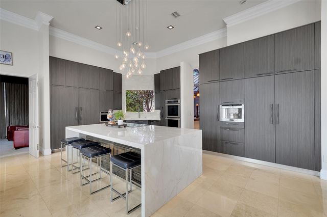 3600 PADDOCK Road, Weston, FL 33331