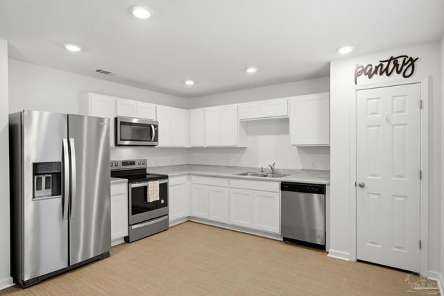 7804 Maxton Rd, Pensacola, FL 32514