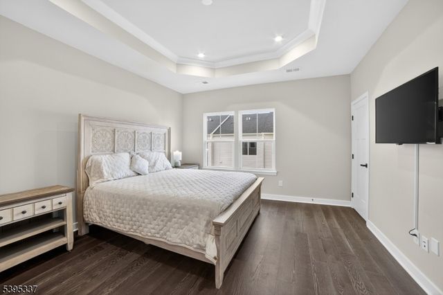 9 Saw Mill Cir, Hackettstown Town, NJ 07840