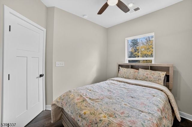 9 Saw Mill Cir, Hackettstown Town, NJ 07840