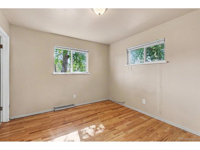 958 S Jasmine St, Denver, CO 80224