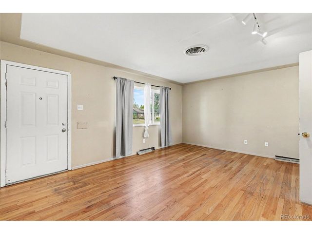 958 S Jasmine St, Denver, CO 80224