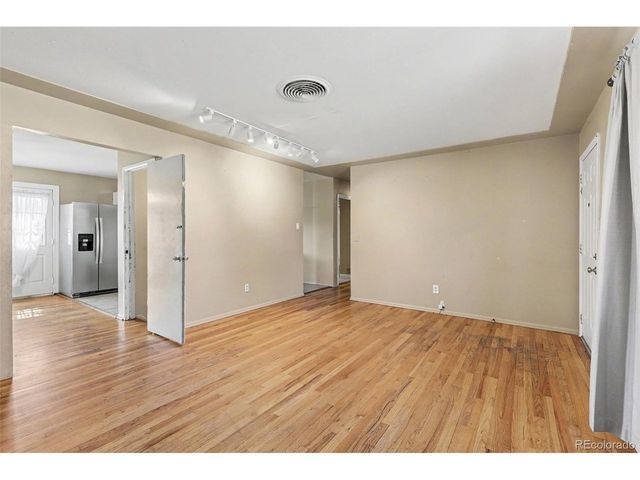 958 S Jasmine St, Denver, CO 80224