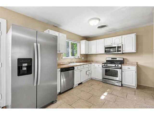 958 S Jasmine St, Denver, CO 80224