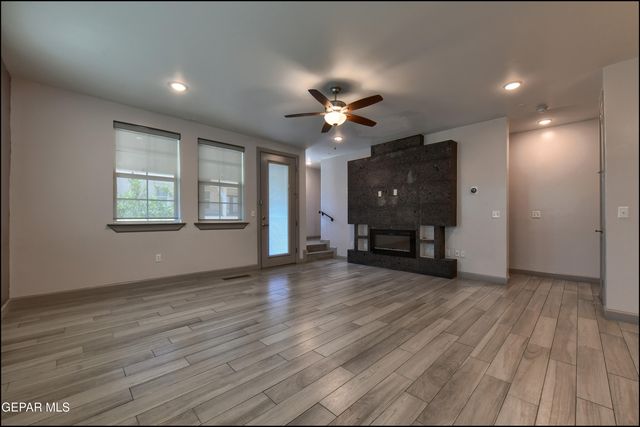312 Vin Almoradi Court, El Paso, TX 79912