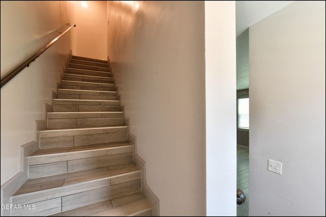 312 Vin Almoradi Court, El Paso, TX 79912